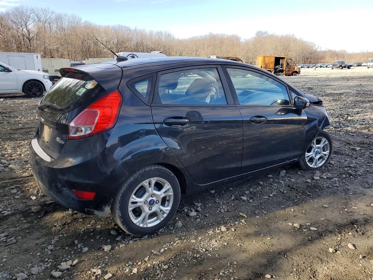 2014 FORD Fiesta