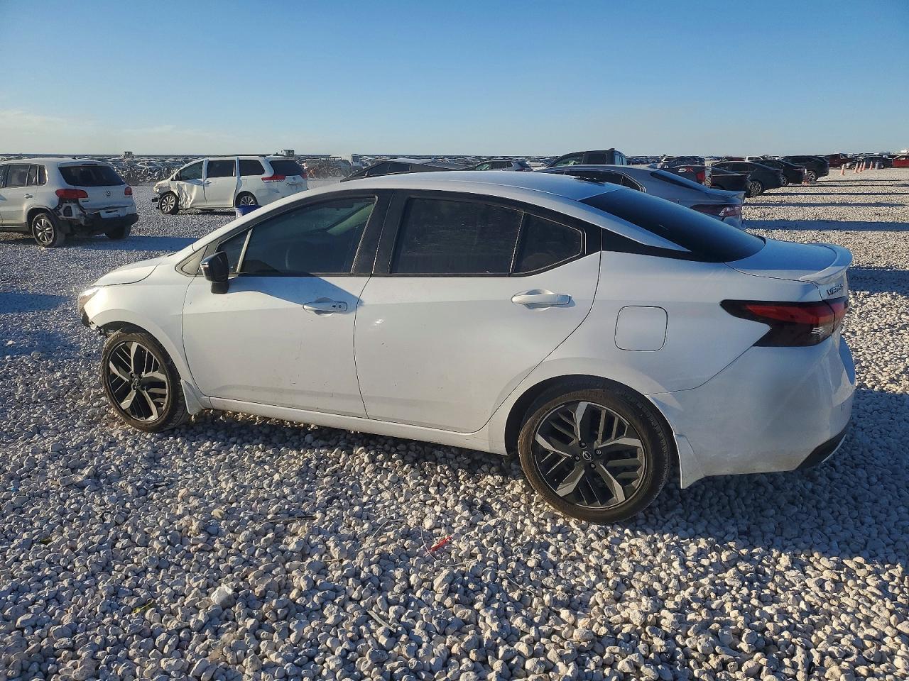 2024 NISSAN VERSA