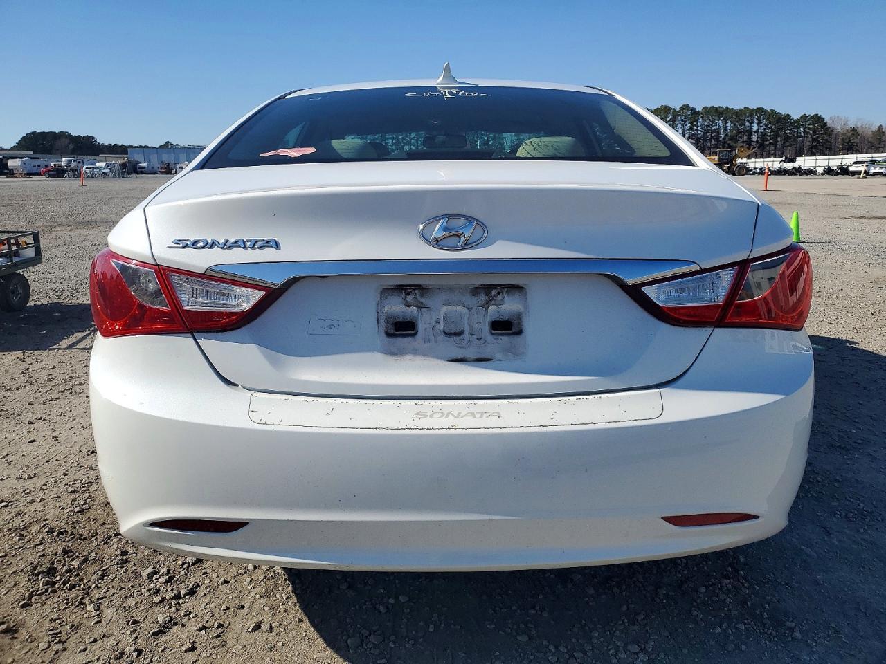 2011 HYUNDAI SONATA