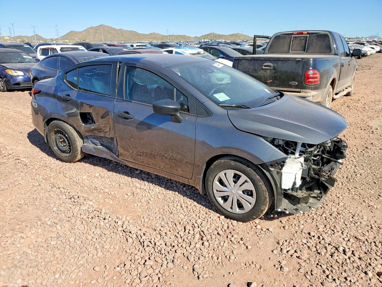 2025 NISSAN VERSA
