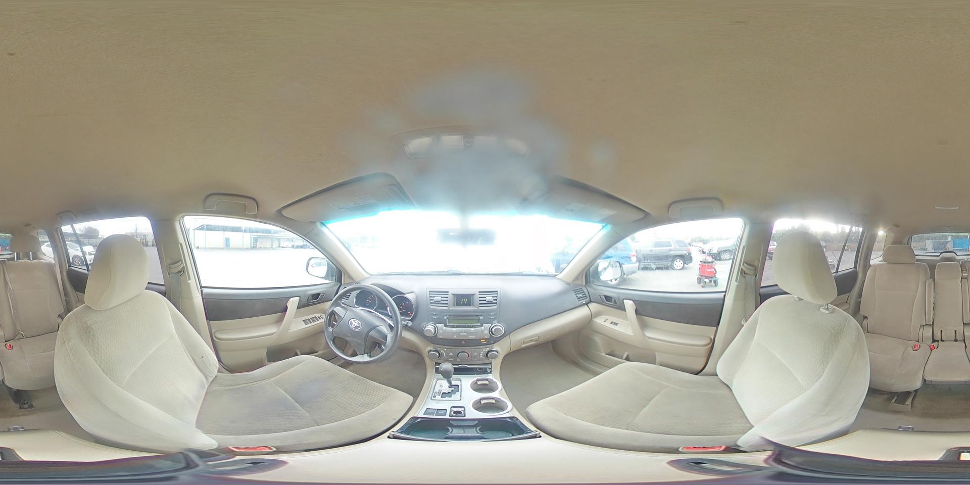 2010 TOYOTA HIGHLANDER