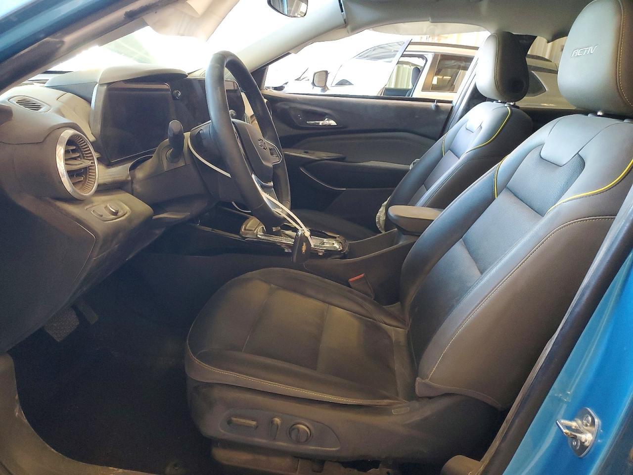 2025 CHEVROLET TRAX