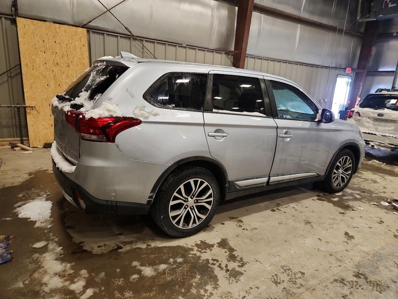2017 MITSUBISHI outlander