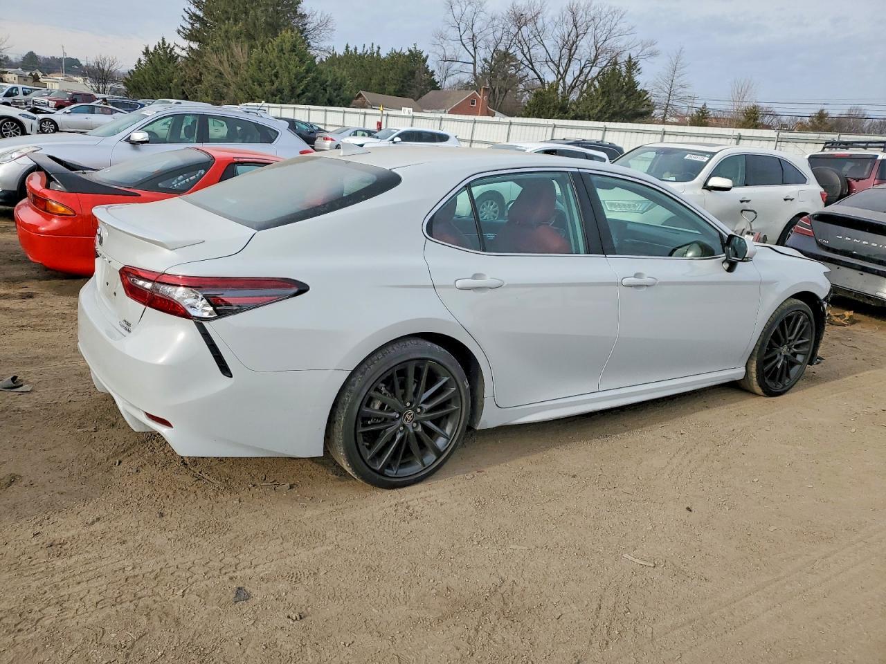 2024 TOYOTA CAMRY