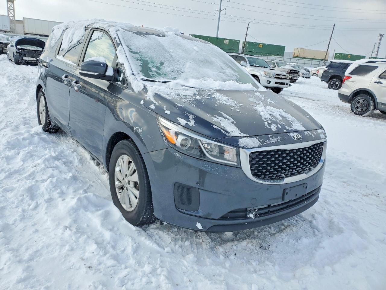 2016 KIA SEDONA