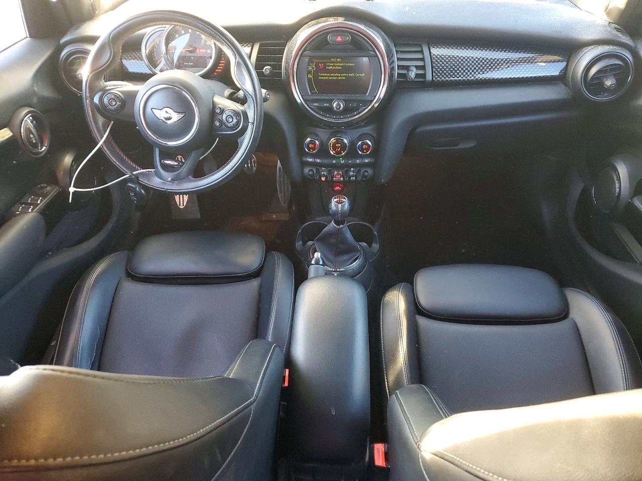 2016 MINI COOPER