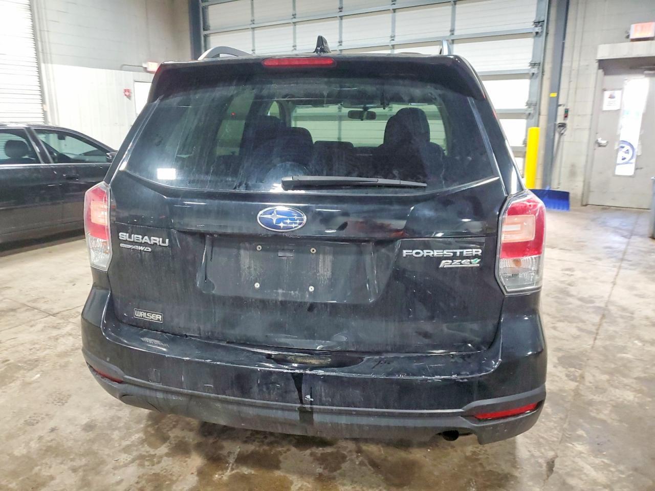 2017 SUBARU FORESTER