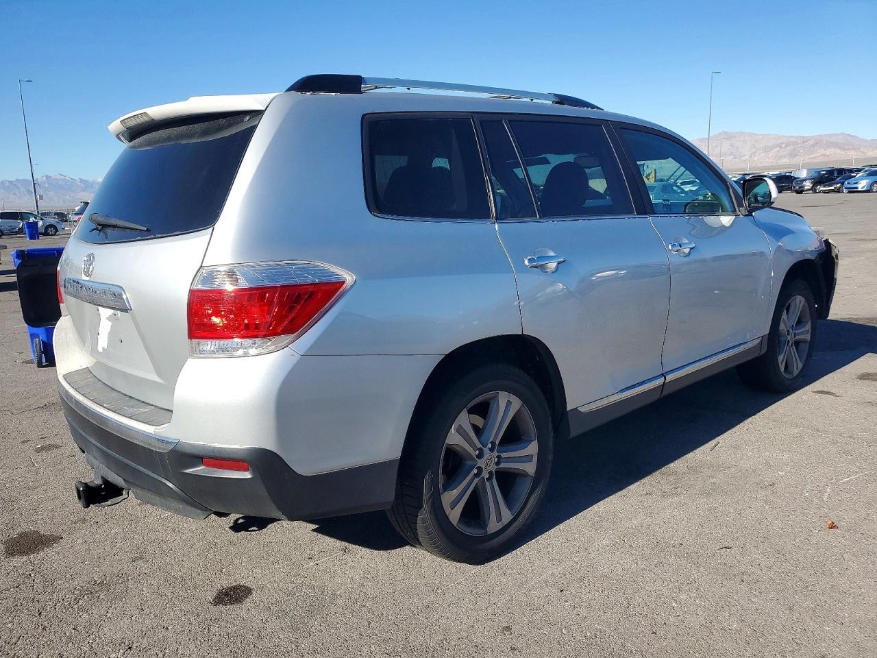 2012 TOYOTA HIGHLANDER
