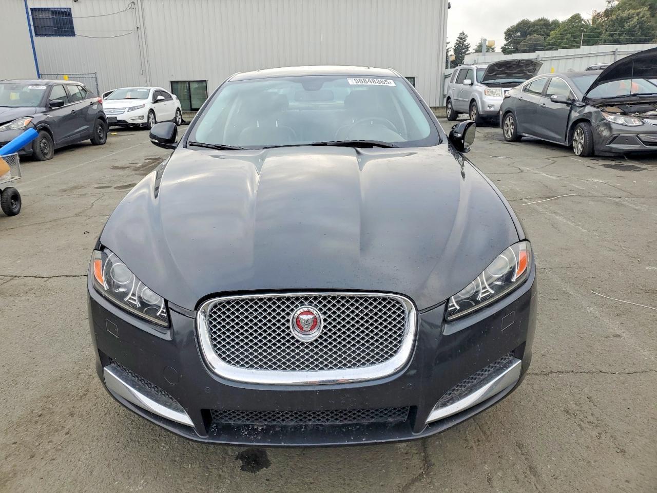2015 JAGUAR XF