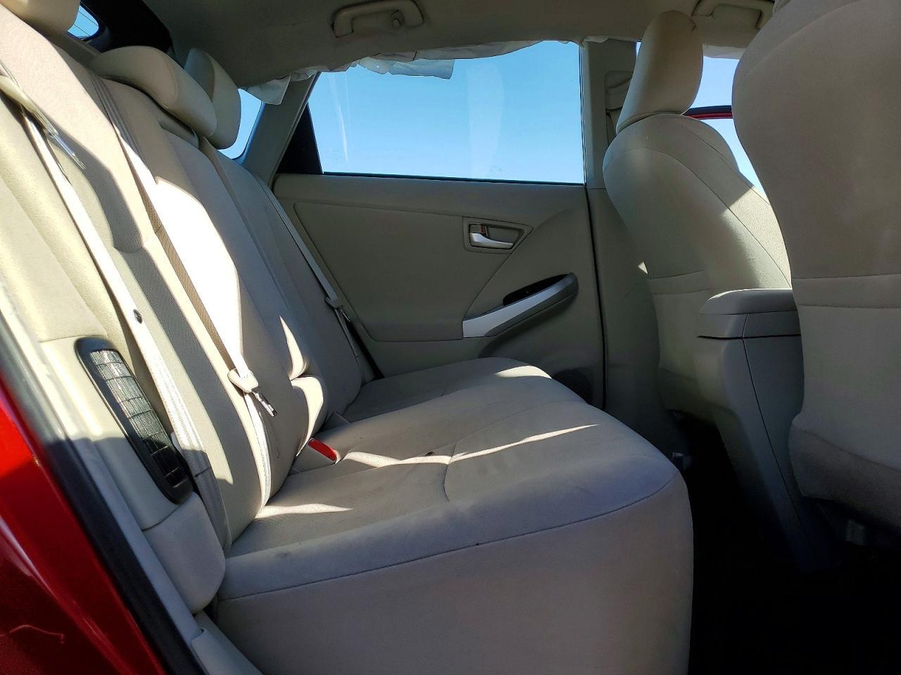 2015 TOYOTA PRIUS