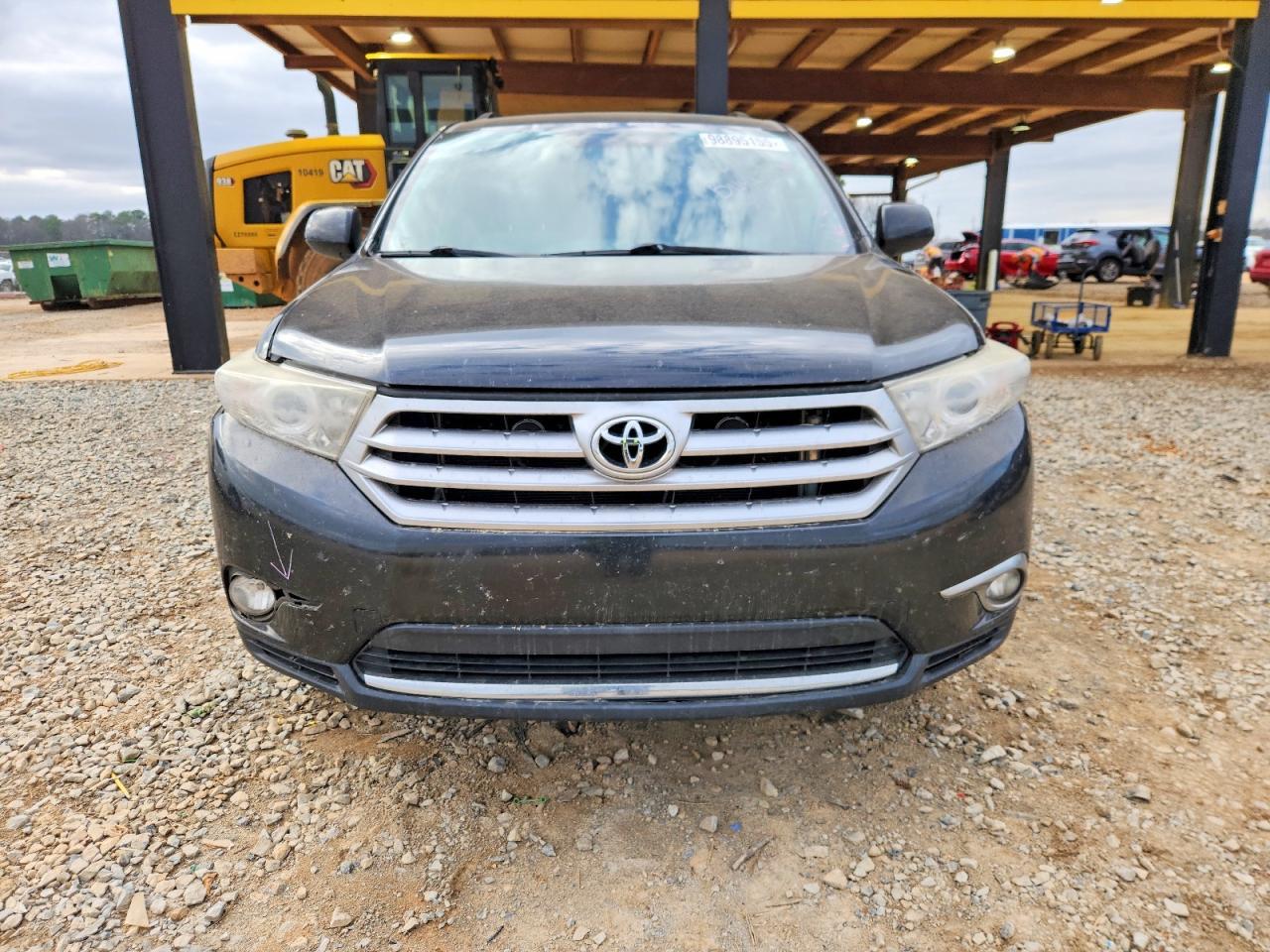 2011 TOYOTA HIGHLANDER