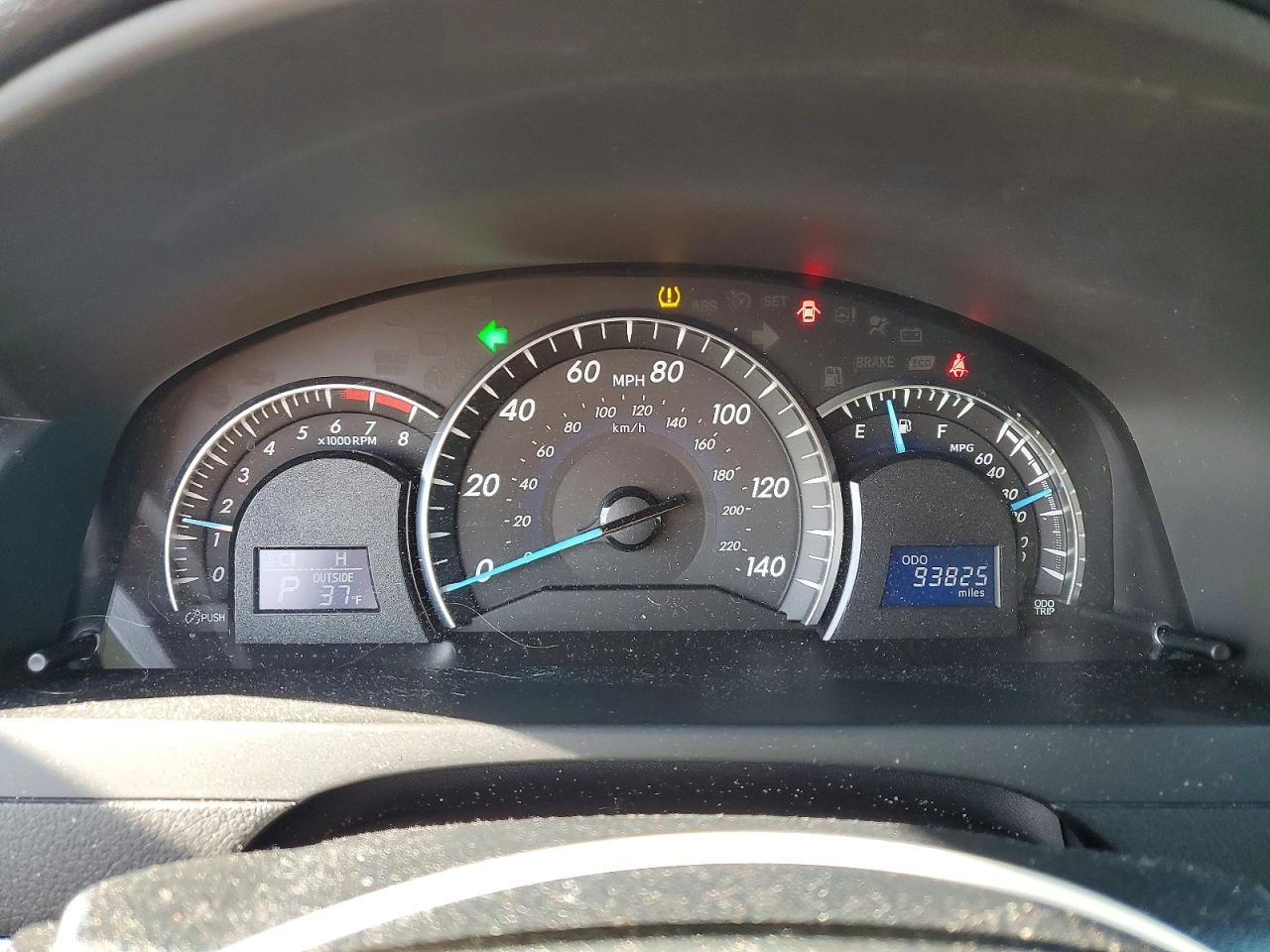 2012 TOYOTA CAMRY