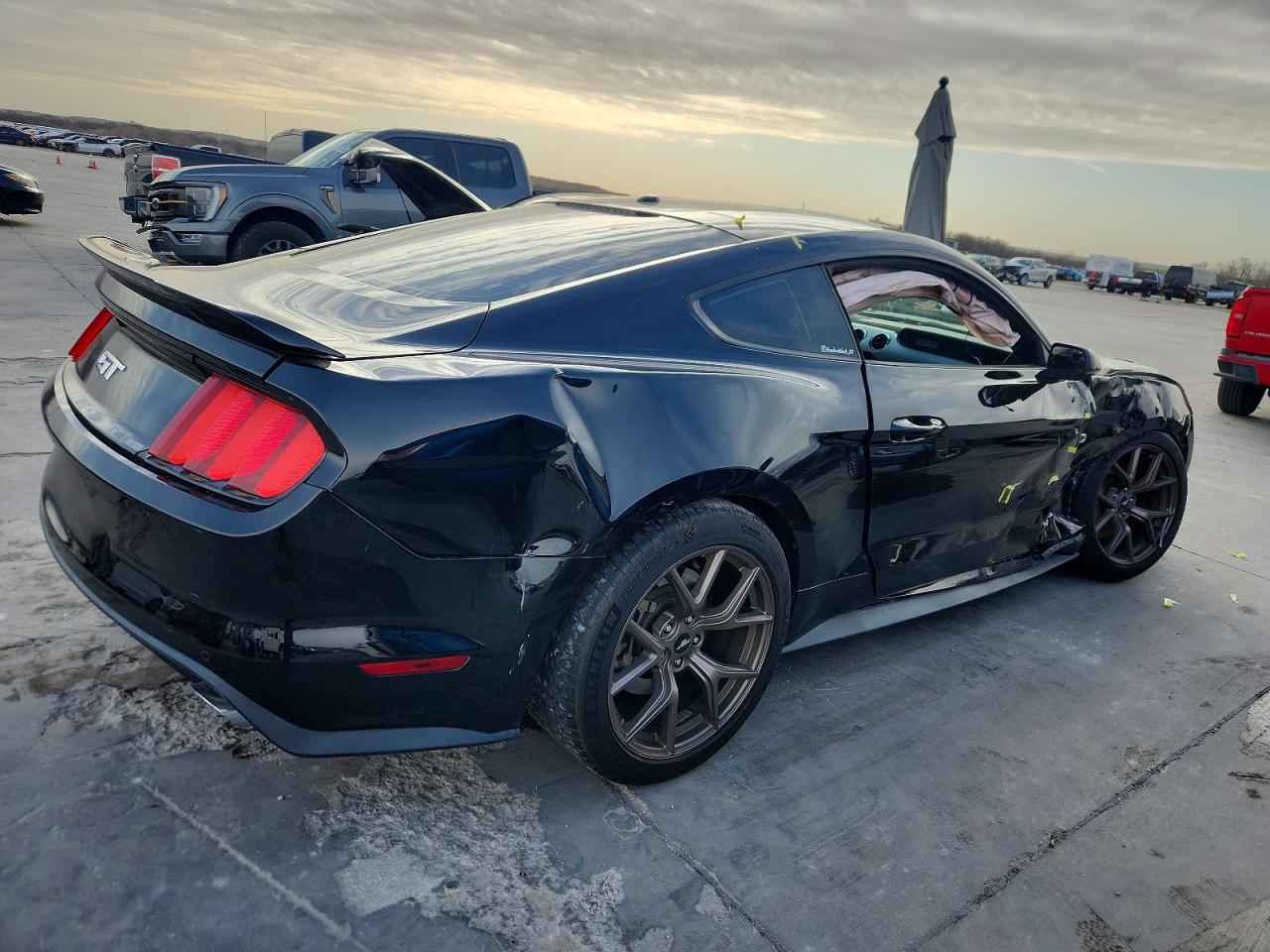 2017 FORD MUSTANG