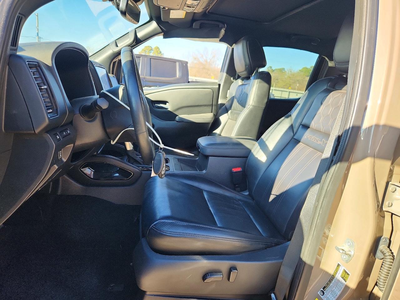 2022 NISSAN Frontier