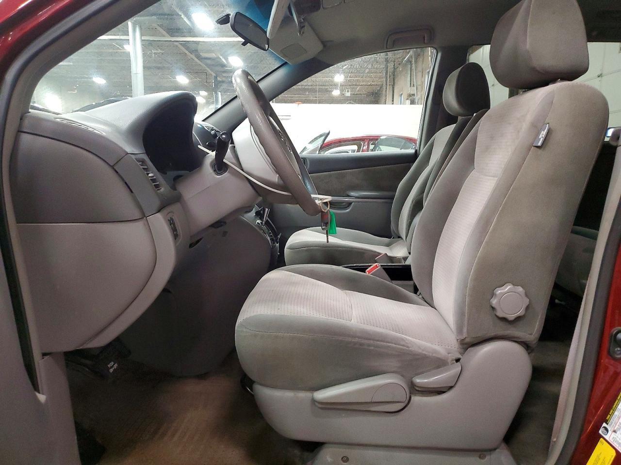 2007 TOYOTA SIENNA
