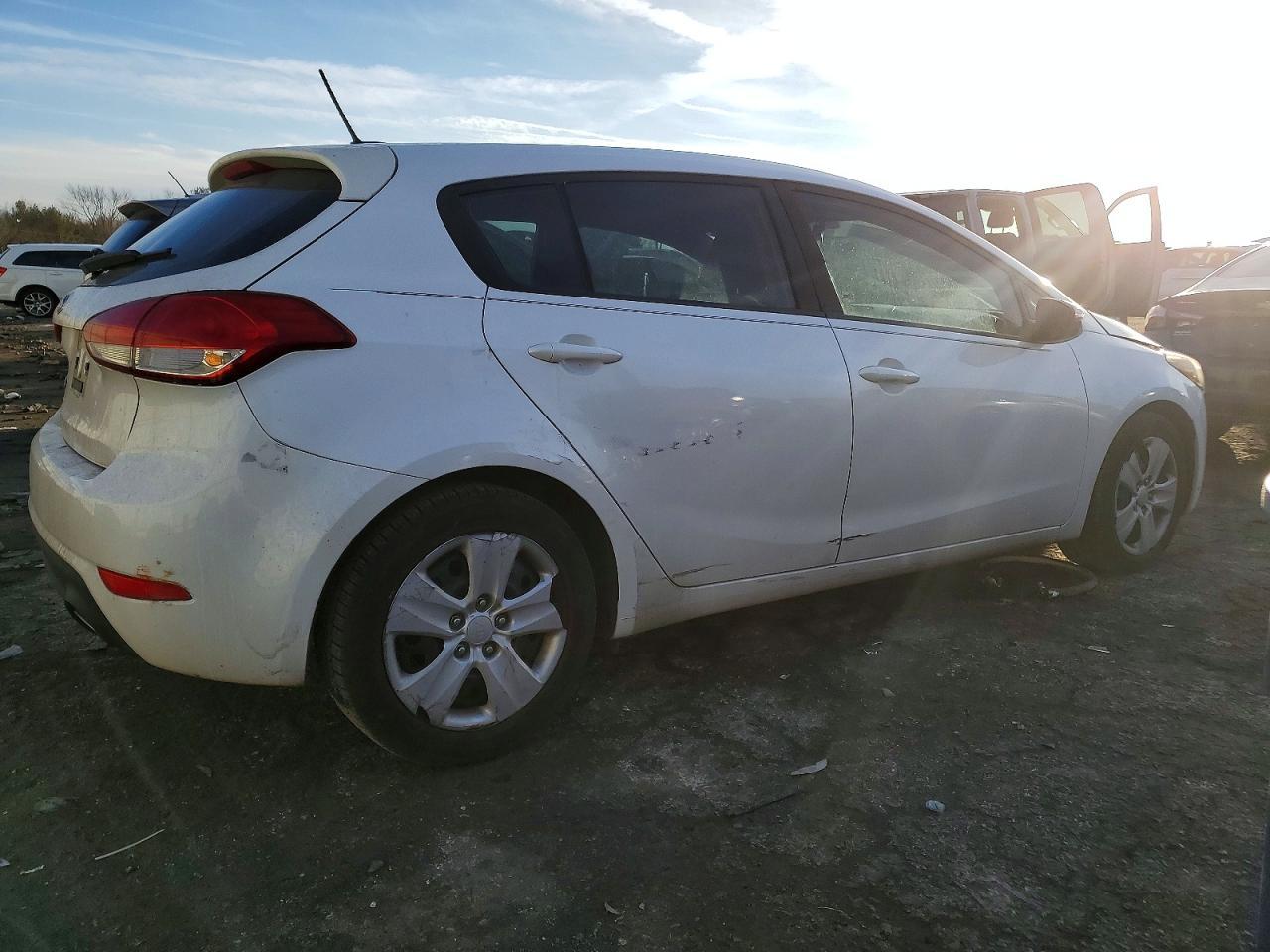 2016 KIA FORTE