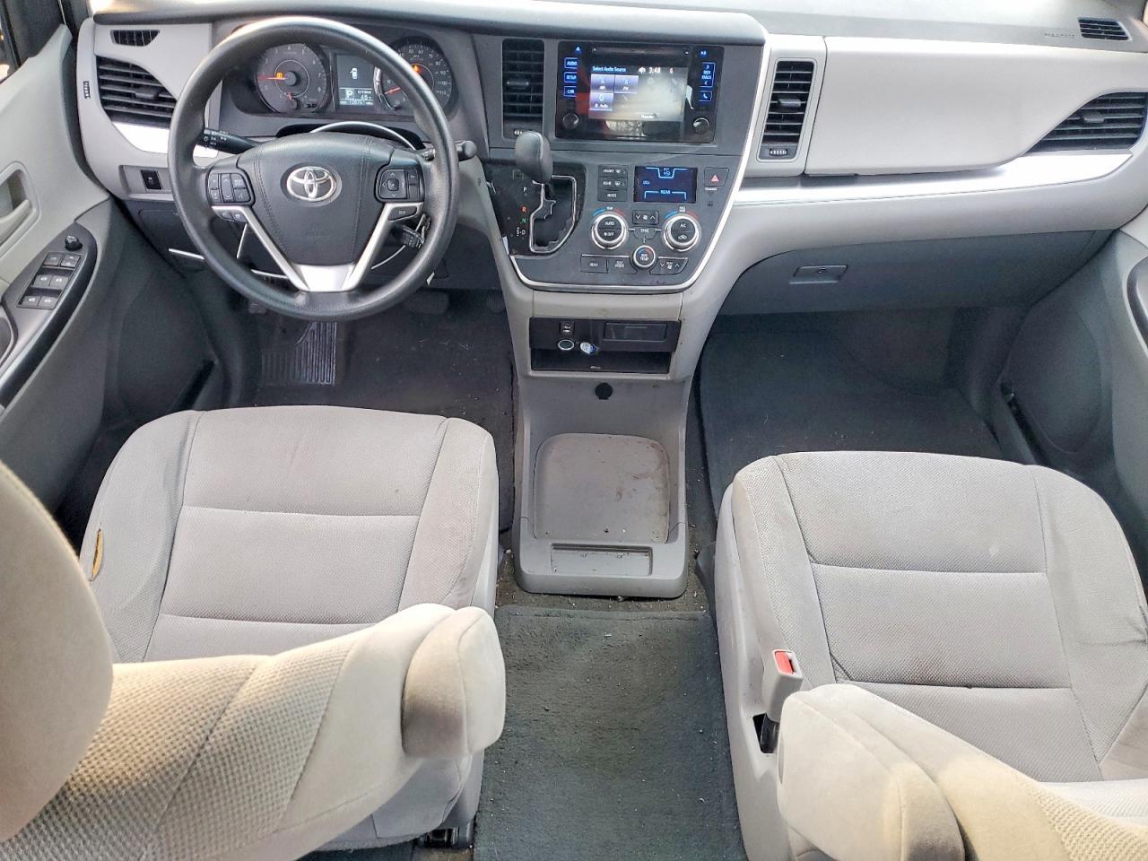 2015 TOYOTA SIENNA