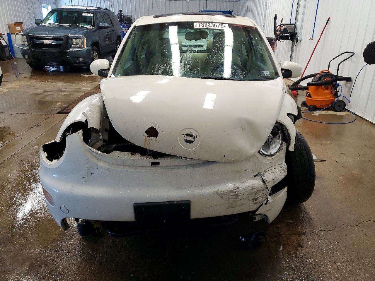 2005 VOLKSWAGEN Beetle