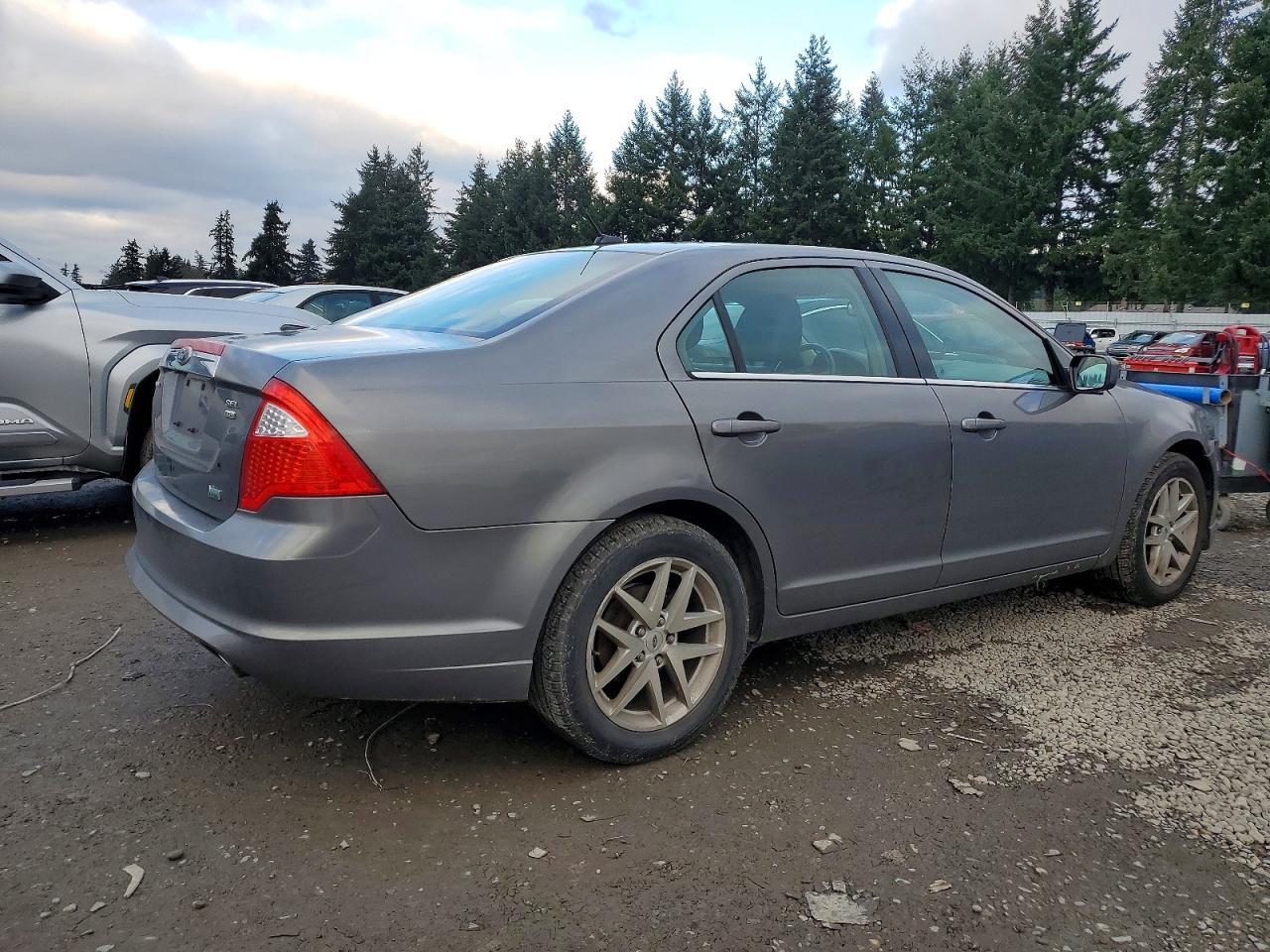 2010 FORD FUSION