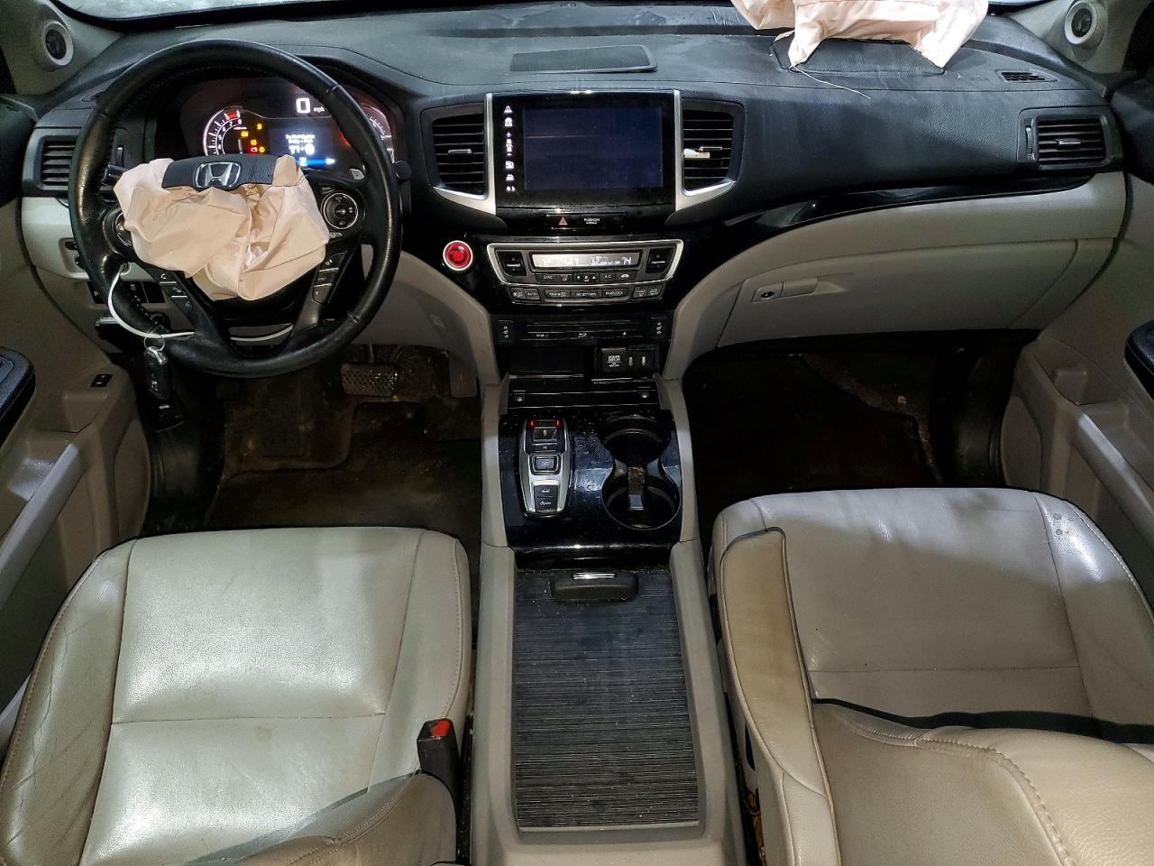 2017 HONDA PILOT
