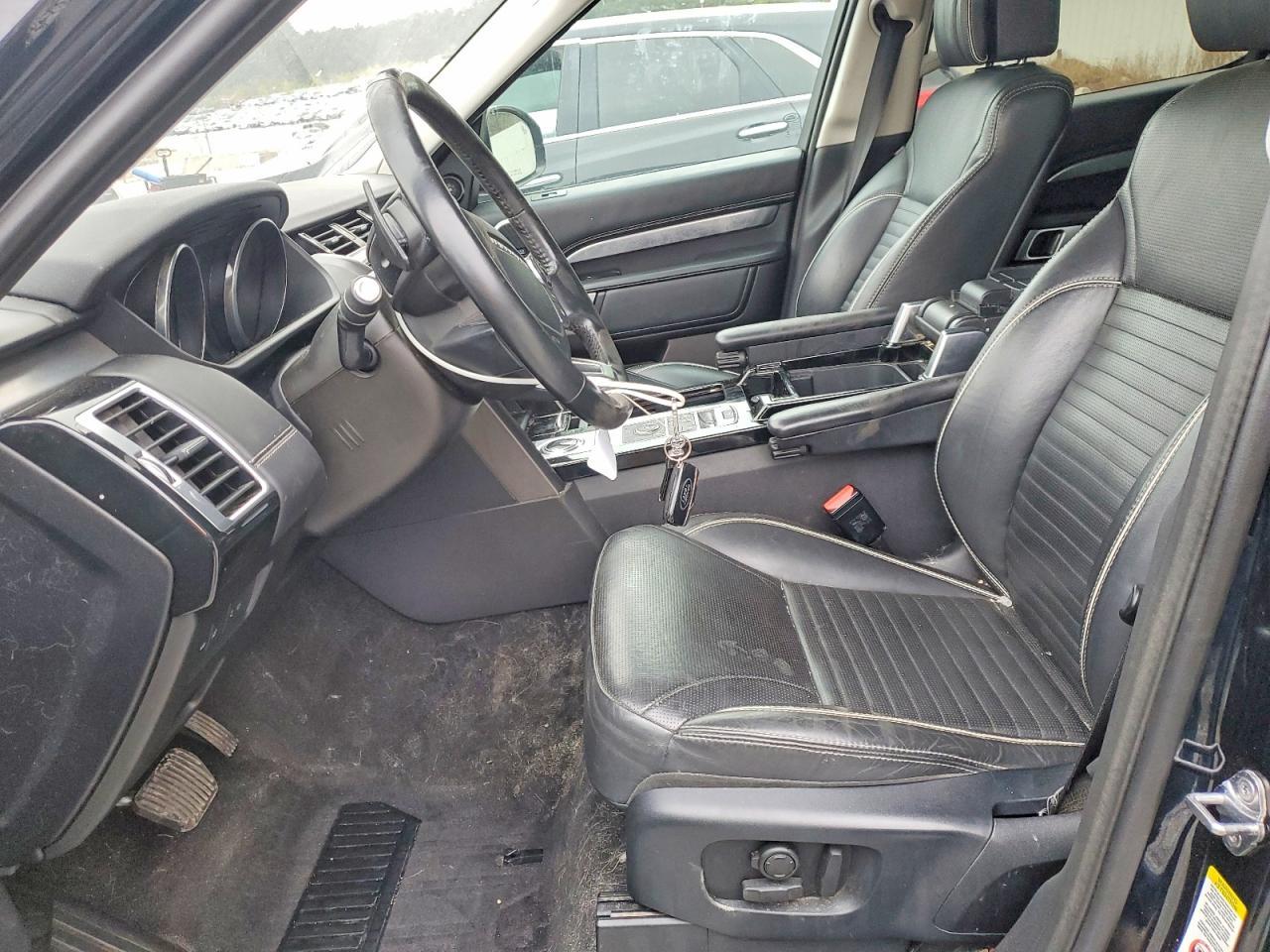 2017 LAND ROVER Discovery