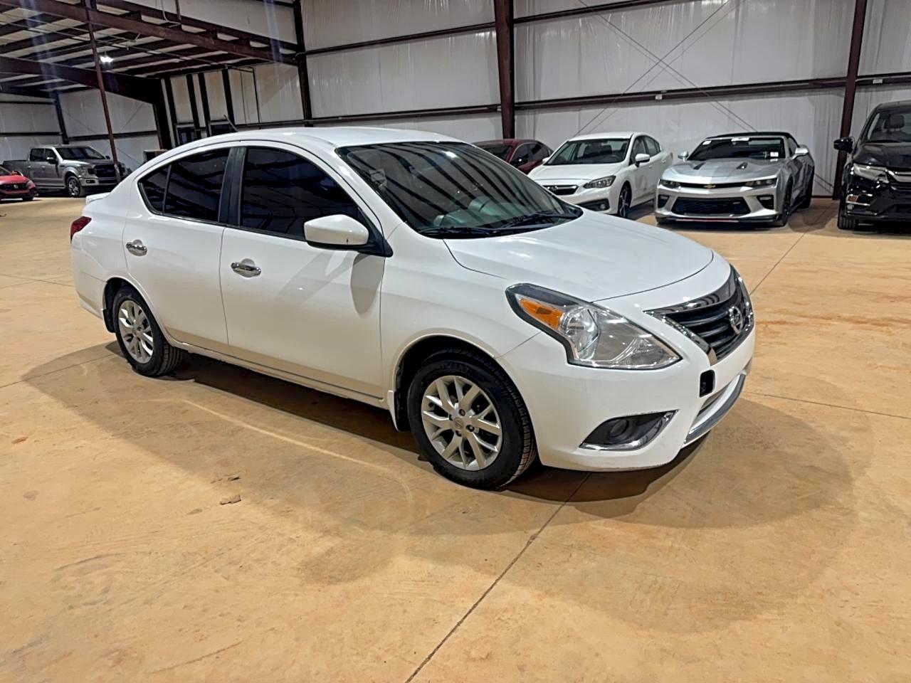 2018 NISSAN VERSA