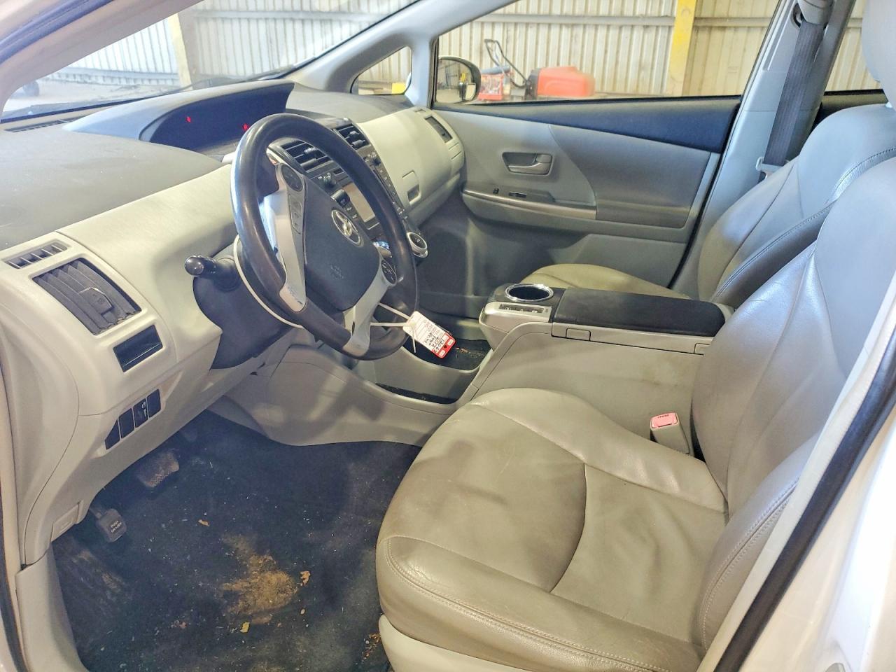 2012 TOYOTA PRIUS V
