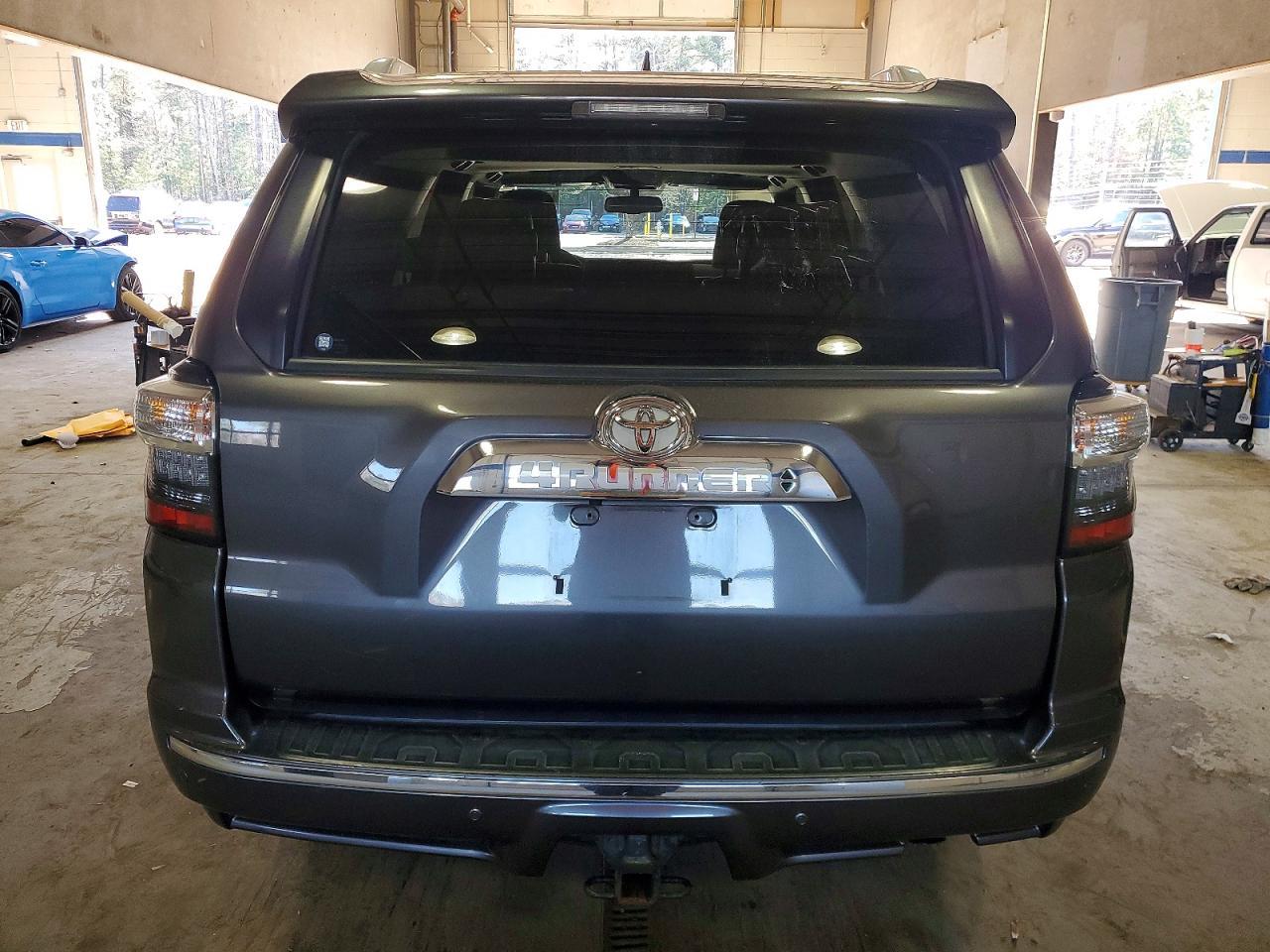 2018 TOYOTA 4Runner