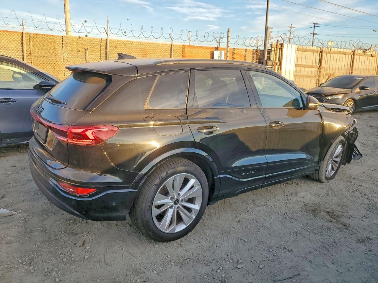 2025 AUDI Q6 e-tron
