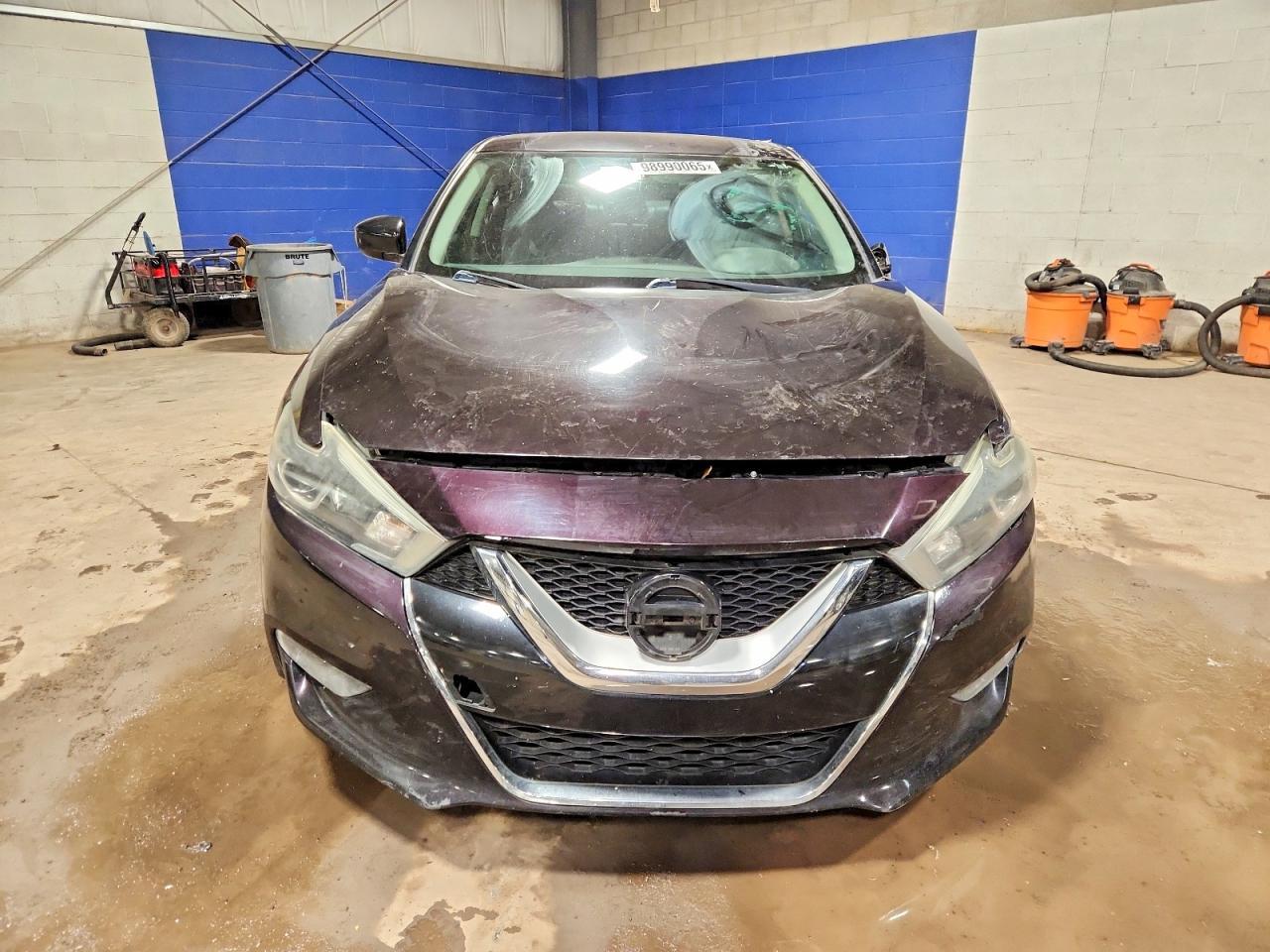 2016 NISSAN Maxima