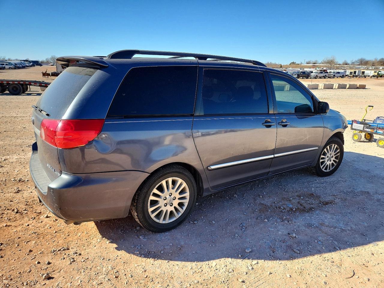 2008 TOYOTA SIENNA