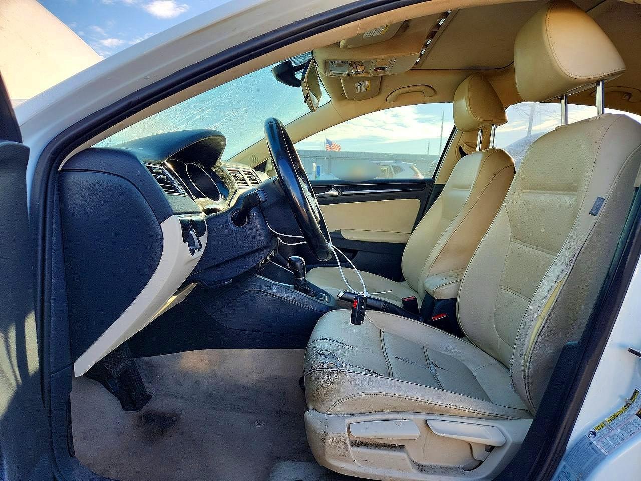 2016 VOLKSWAGEN JETTA