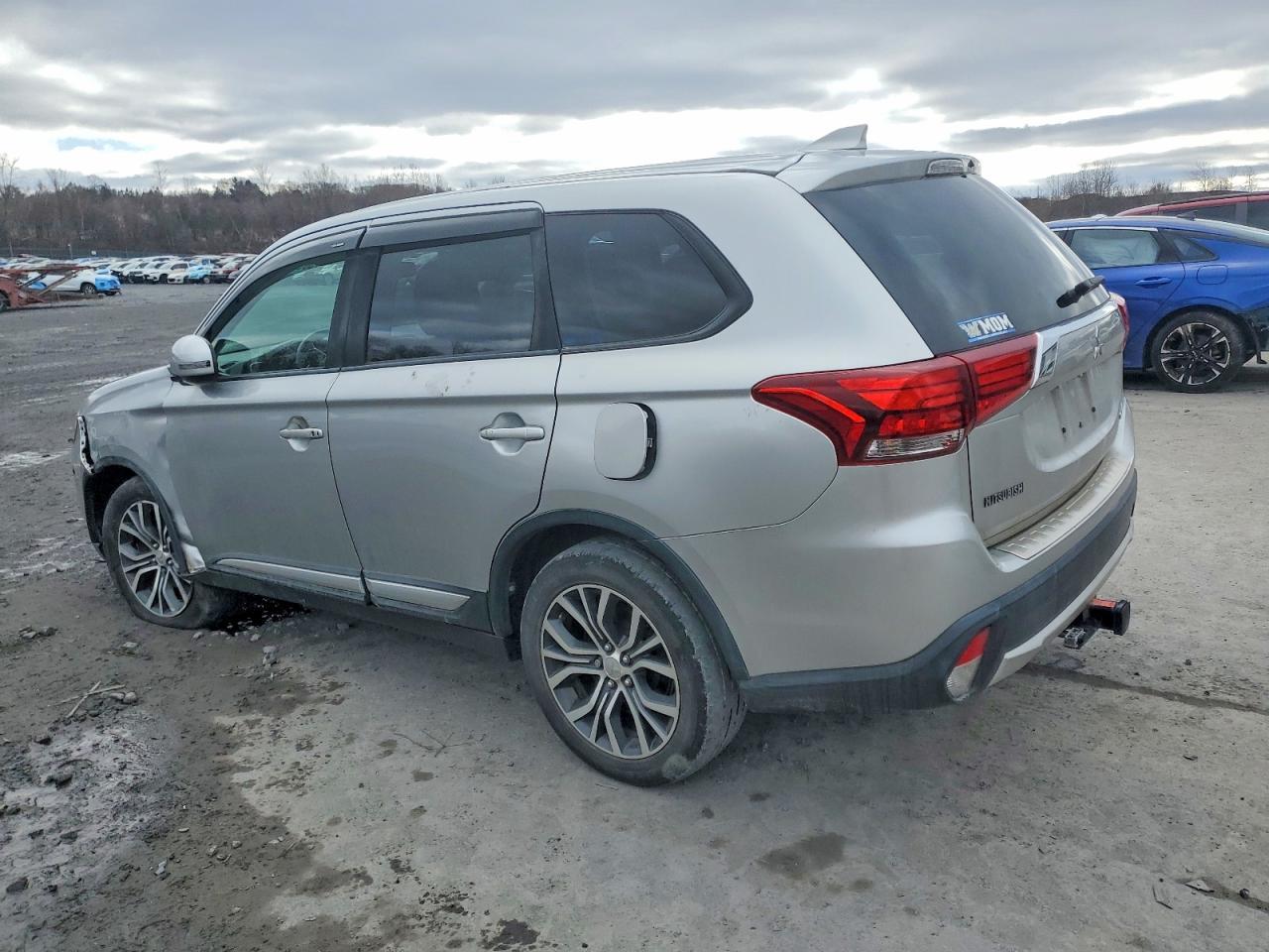 2018 MITSUBISHI outlander