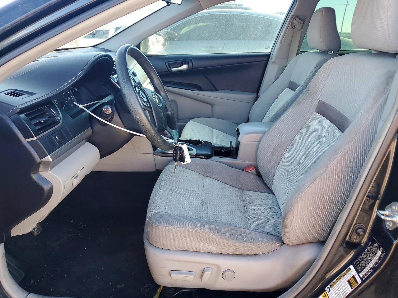 2014 TOYOTA CAMRY