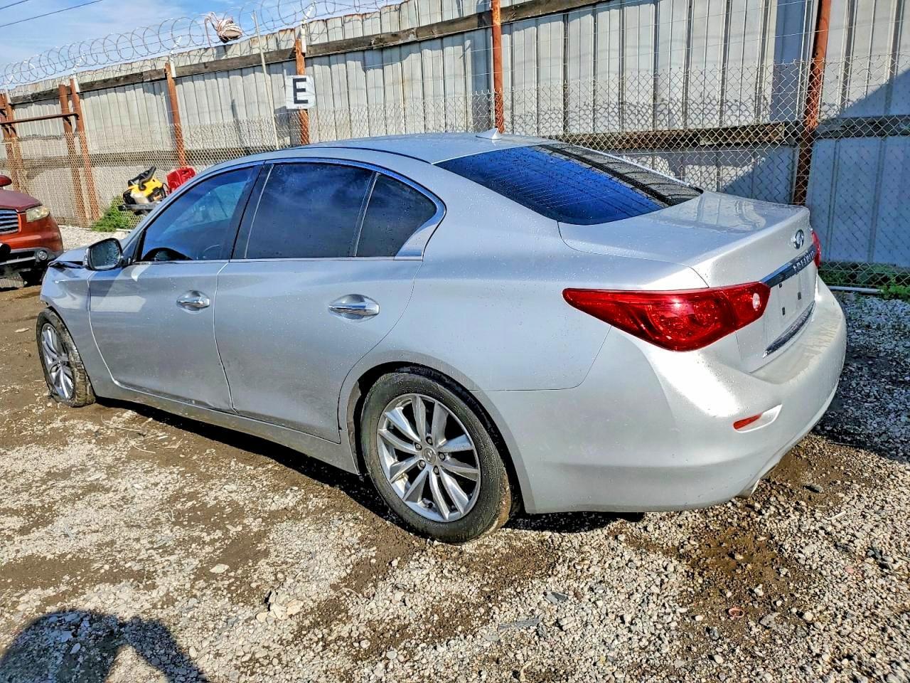 2014 INFINITI Q50