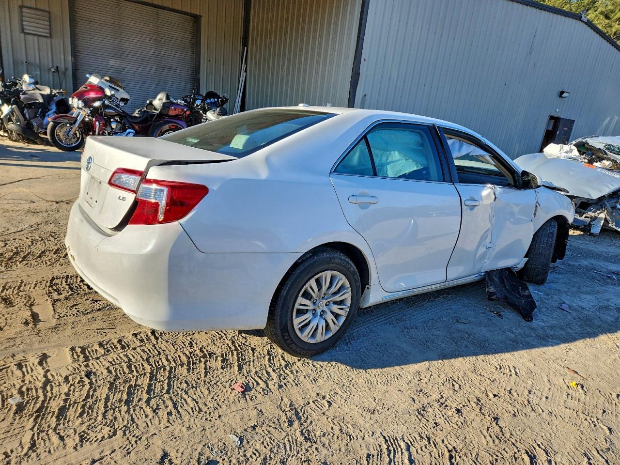 2014 TOYOTA CAMRY