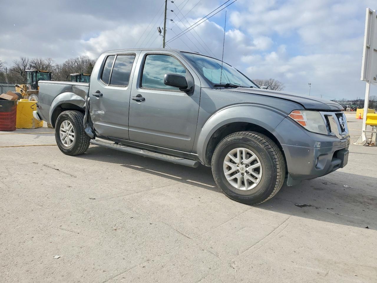 2016 NISSAN Frontier