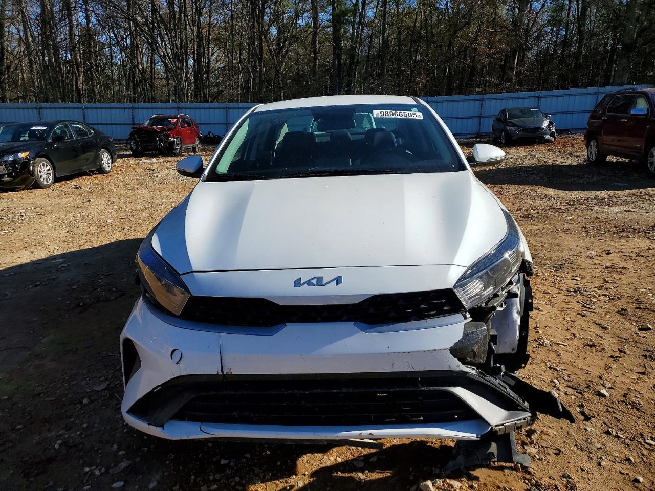 2024 KIA FORTE