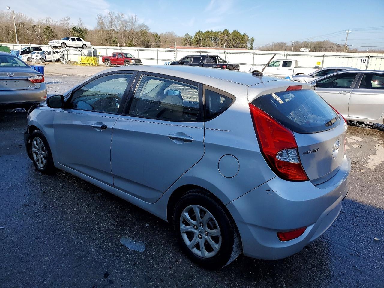 2012 HYUNDAI ACCENT