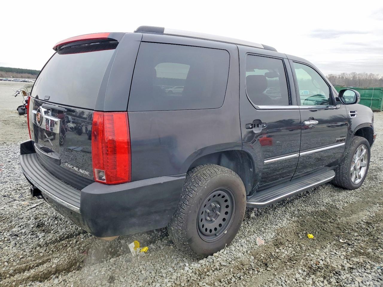 2013 CADILLAC ESCALADE