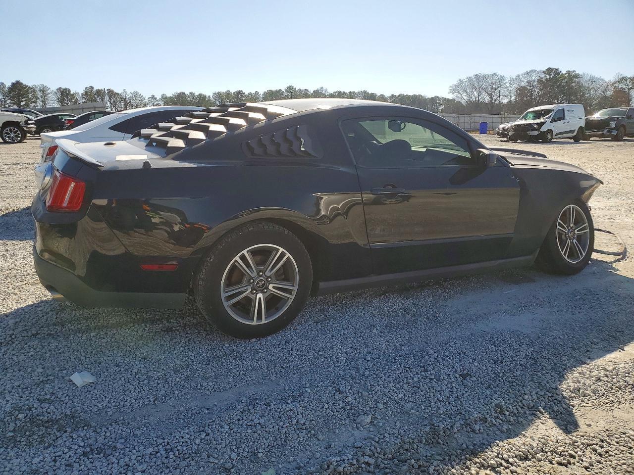 2010 FORD MUSTANG