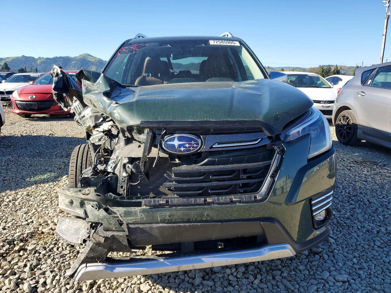 2024 SUBARU FORESTER