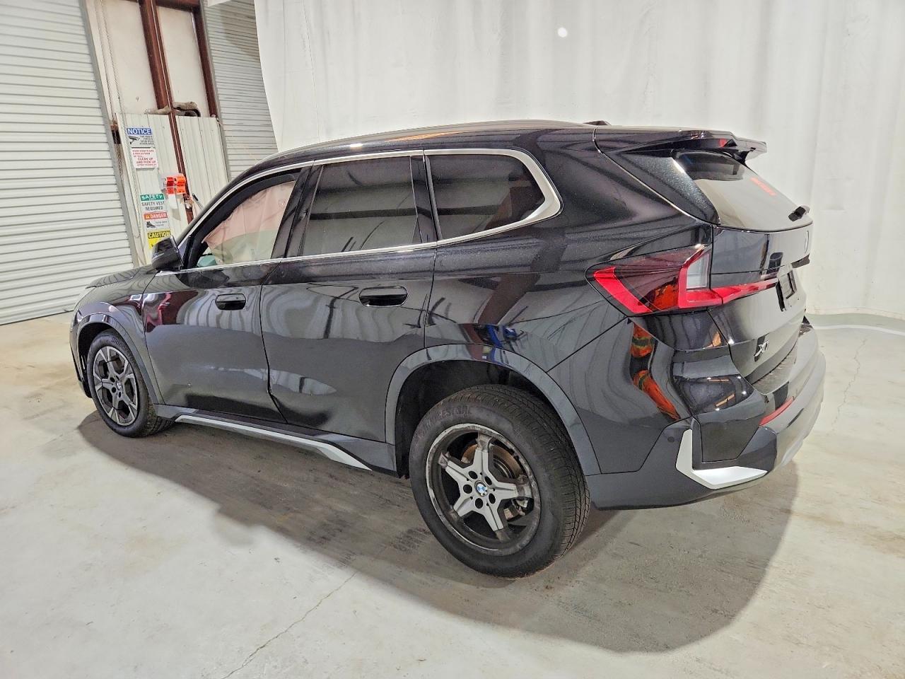 2025 BMW X1