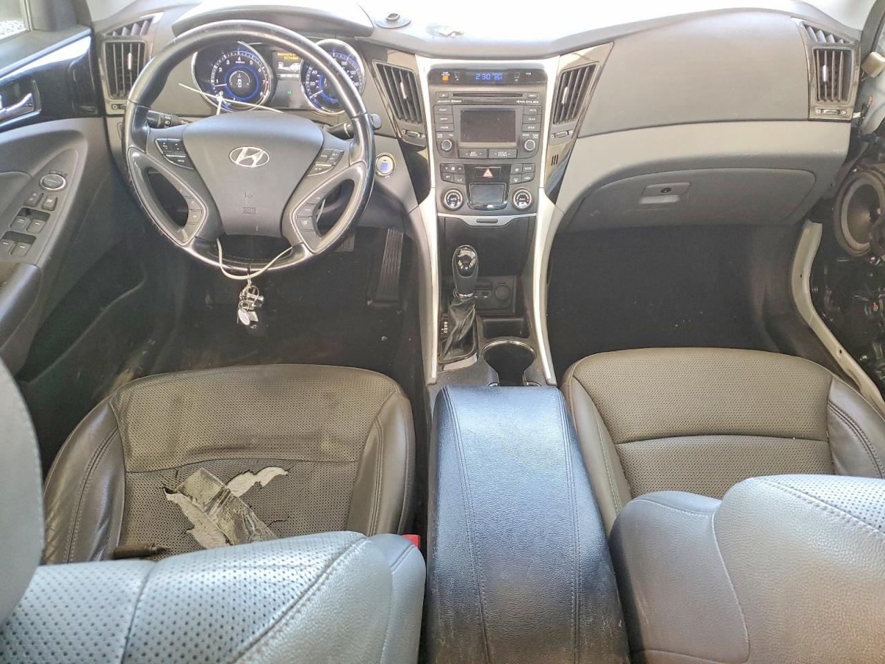 2014 HYUNDAI SONATA