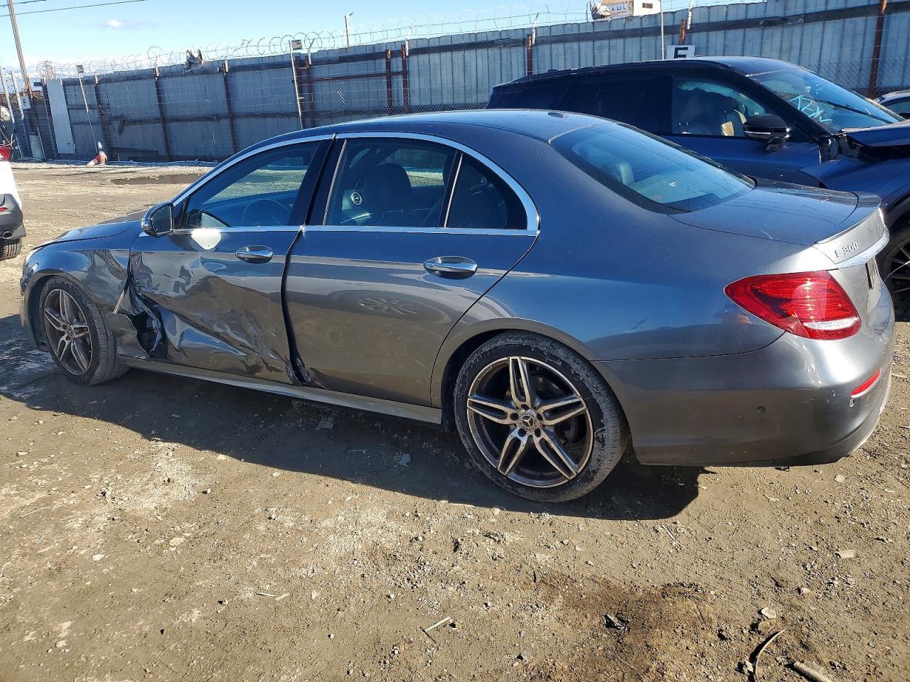2018 MERCEDES-BENZ E-Class