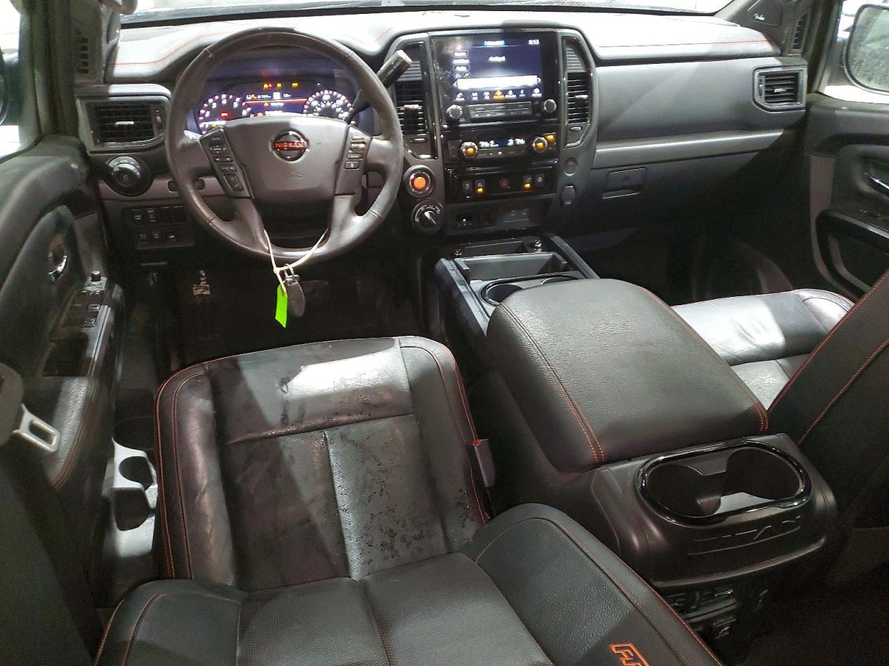 2022 NISSAN Titan
