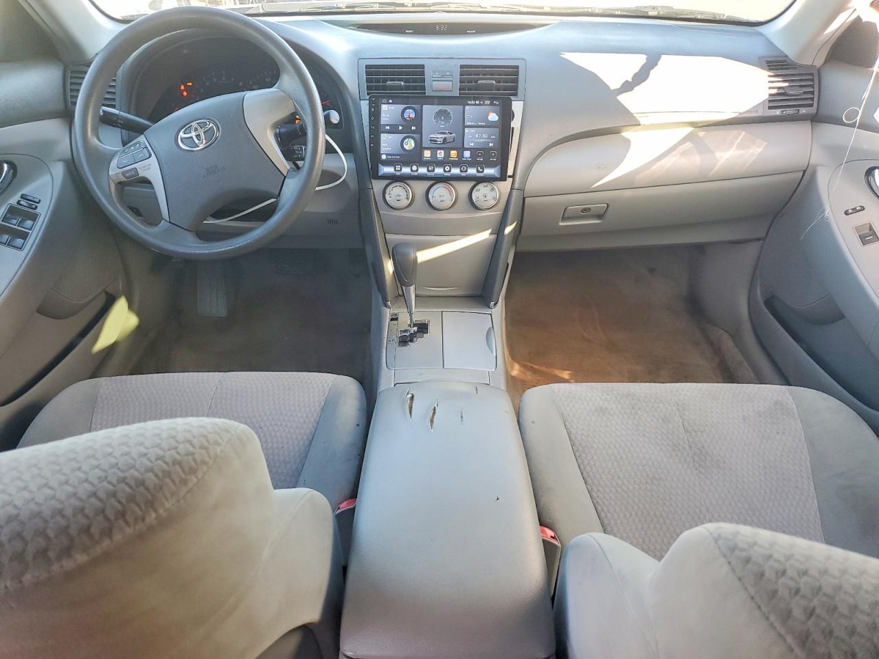 2011 TOYOTA CAMRY