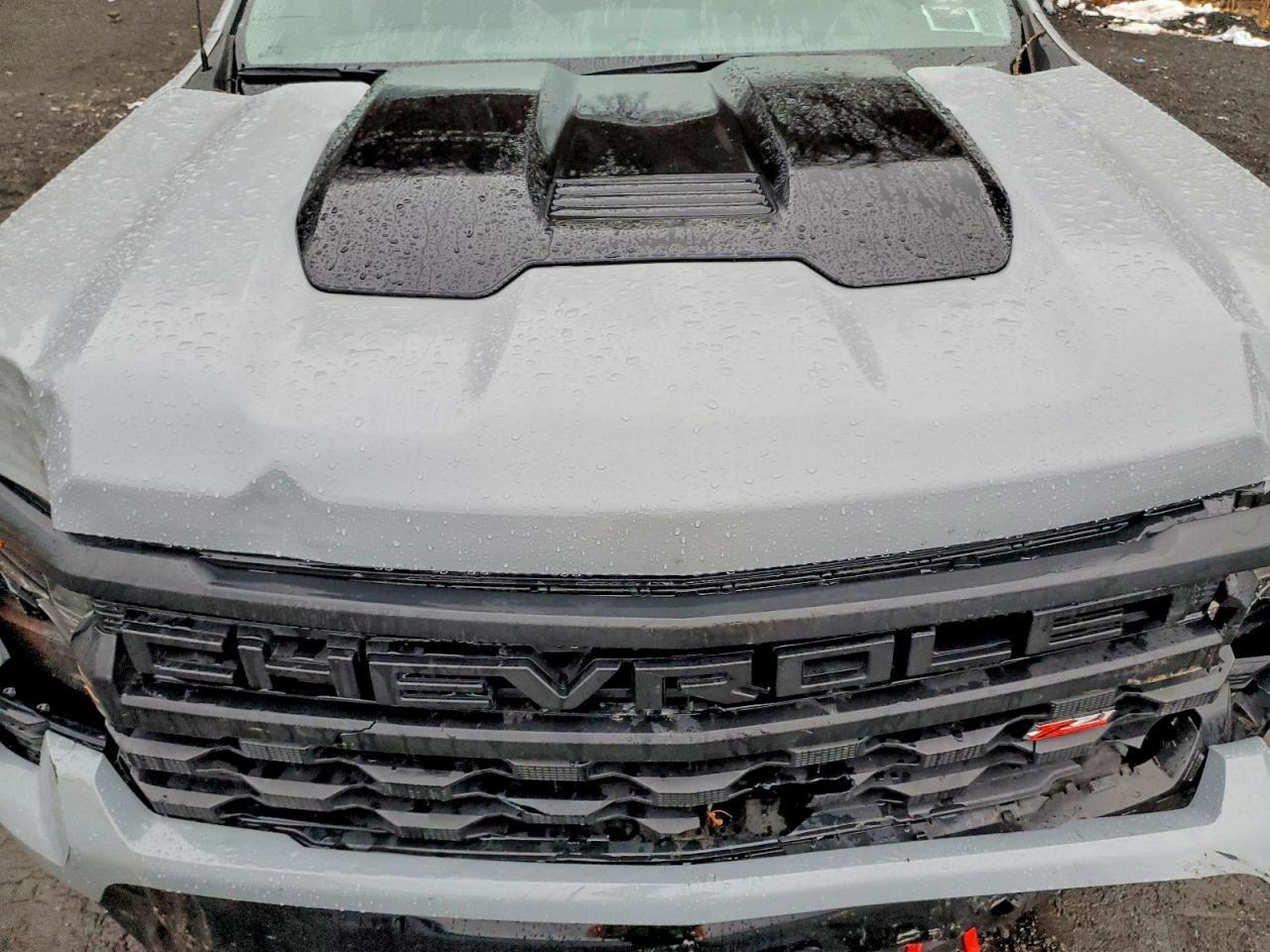 2024 CHEVROLET Silverado