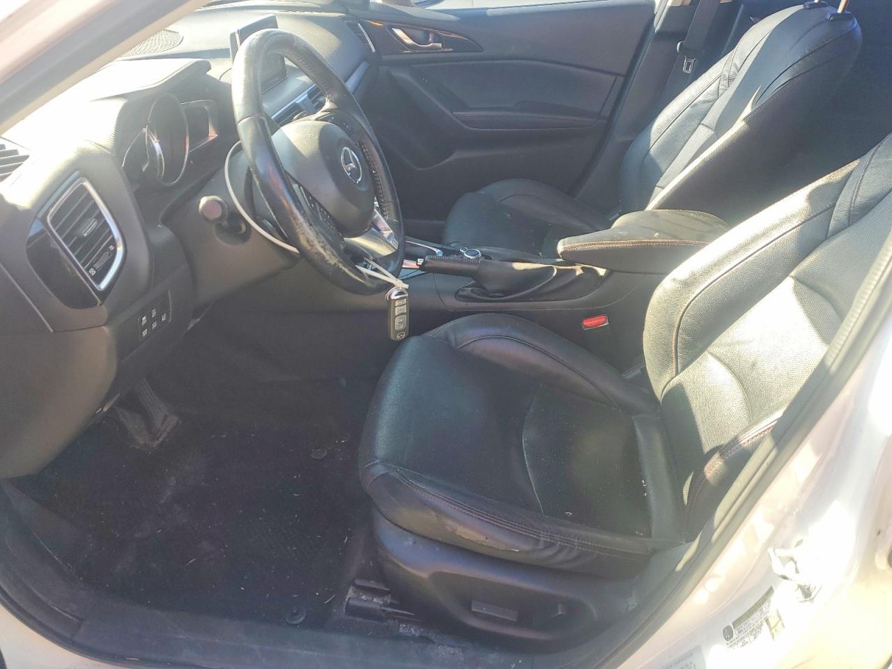 2015 MAZDA 3
