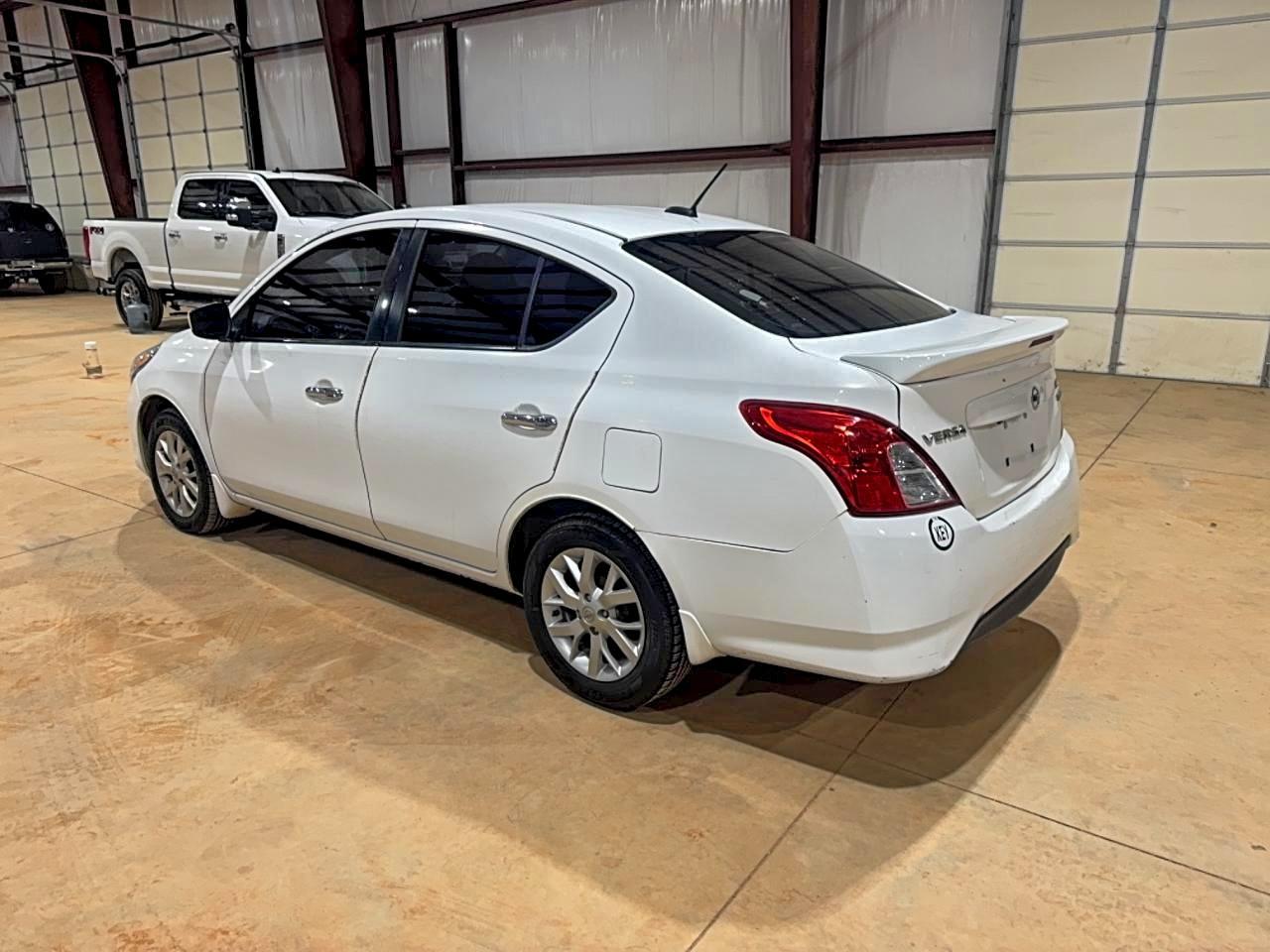 2018 NISSAN VERSA